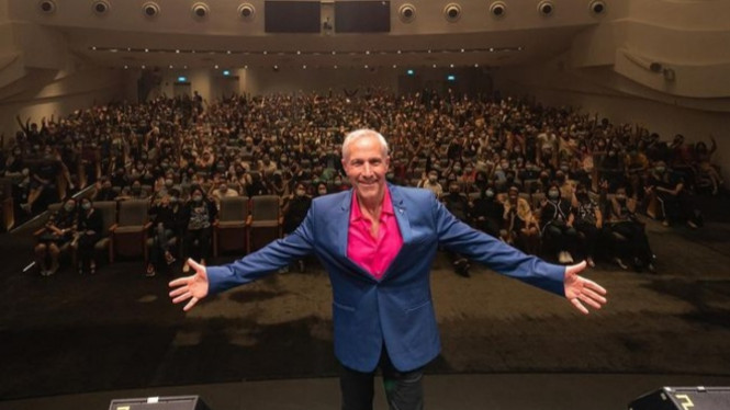 Instagram/ @therealjimbrickman