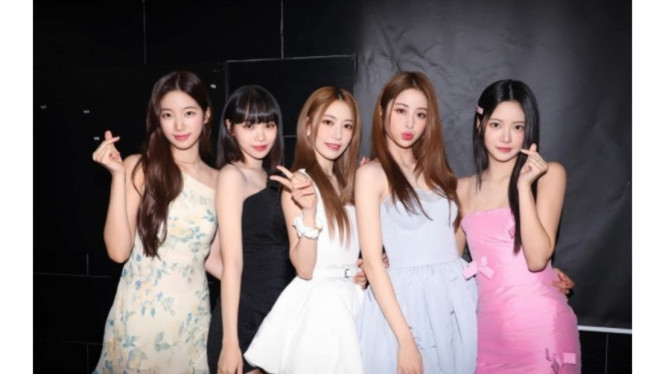 Facebook Le Sserafim