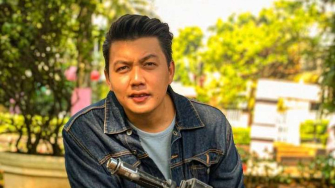 Instagram/@dearly_dave