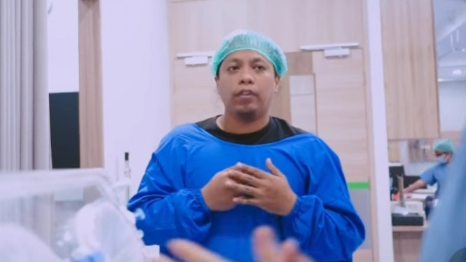 Instagram/@arie_kriting