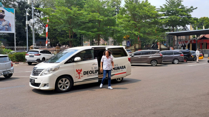 Intipseleb/Tiya Sukmawati