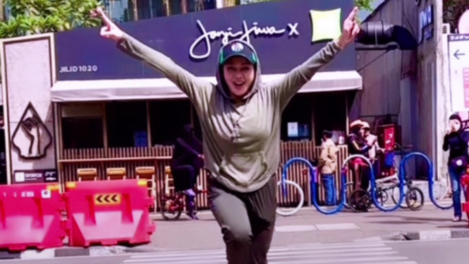 Instagram/ @terryputri