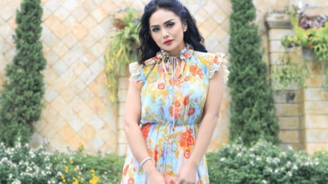 Instagram/krisdayantilemos