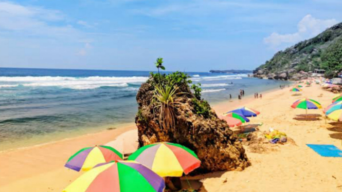 Pantai Pok Tunggal Wisata Pantai Berjuluk The Hidden Paradise 8691