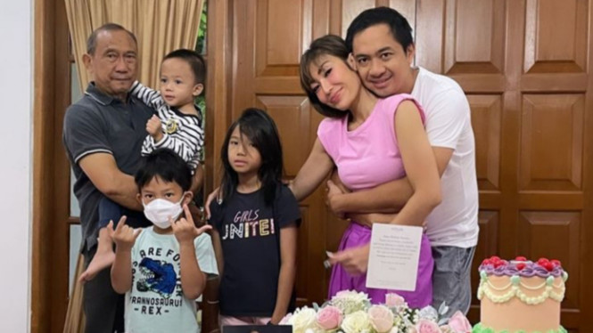 Instagram/@mrsayudewi