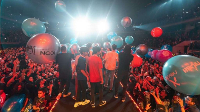 Instagram/@ahmaddhaniofficial