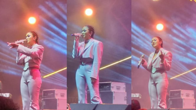 IntipSeleb/Cahaya Padang