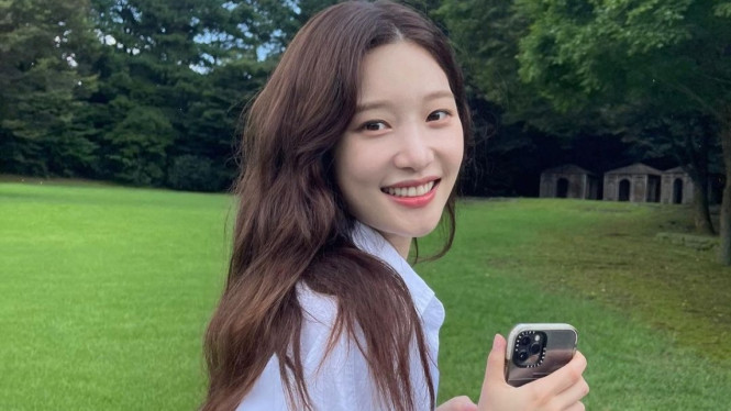 Instagram/j_chaeyeoni