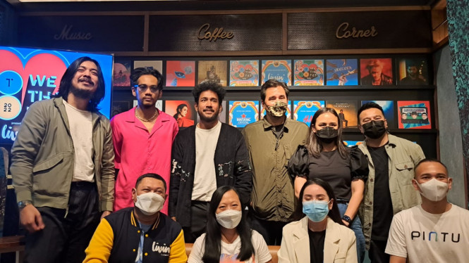 Intipseleb/Tiya Sukmawati