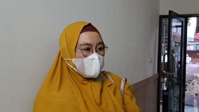 Intipseleb/Tiya Sukmawati