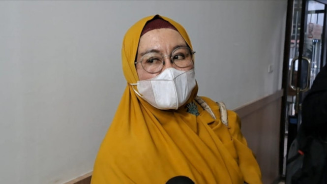 Intipseleb/Tiya Sukmawati