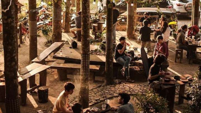 Instagram/@thewoodens_