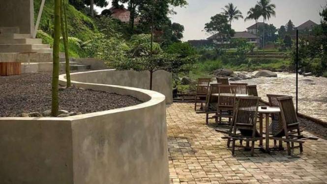 Instagram/@bromelia_coffee