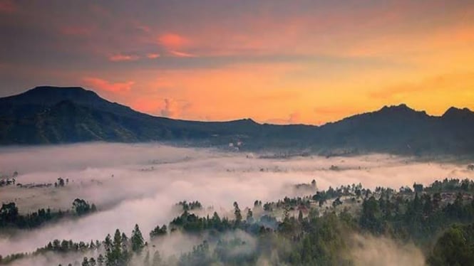 4 Daya Tarik Tebing Keraton Bandung, Tempat Favorit Nikmati Sunset