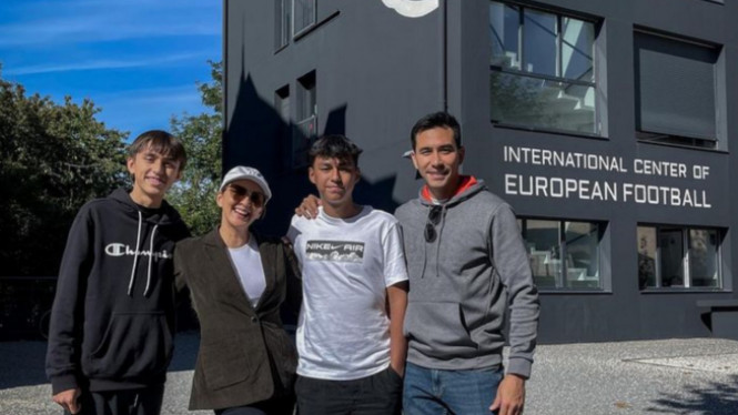 Instagram/@darius_sinathrya