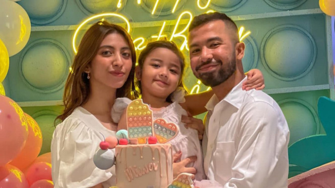 Instagram/hassanalaydrus 