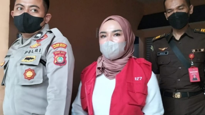 5 Aktris Cantik Pernah Berseragam Tahanan, Nomor 2 Selalu Terseret