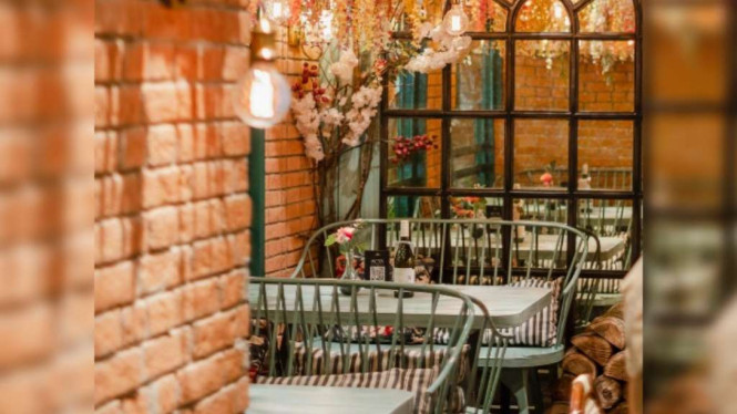 Instagram/@thegarden_id