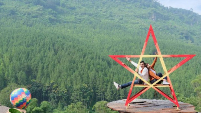 Instagram/@thelodgemaribaya