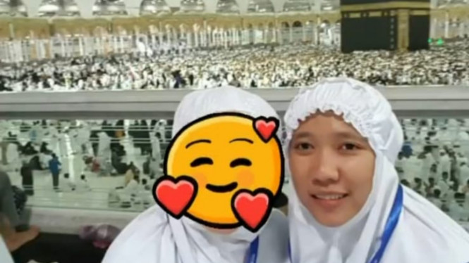 Instagram/ @aryani_dewy