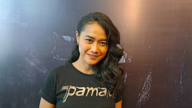 Intipseleb/Tiya Sukmawati