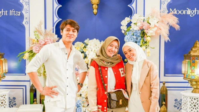 Instagram/novthi_thariend 