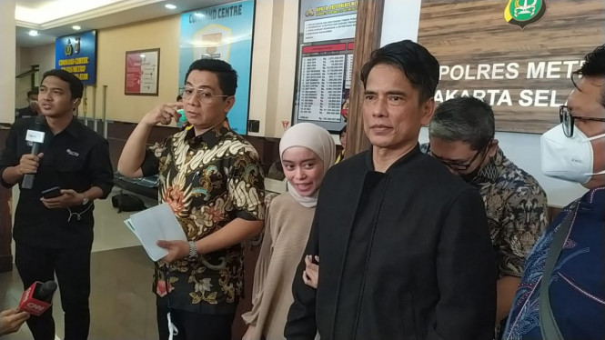 IntipSeleb/Wahyu Firmansyah 