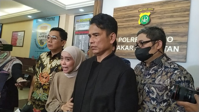 IntipSeleb/Wahyu Firmansyah 