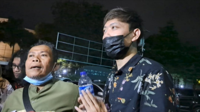 Intipseleb/Tiya Sukmawati