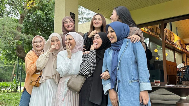 Instagram/syifahadjureal 