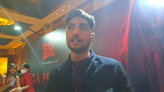 Intipseleb/Tiya Sukmawati