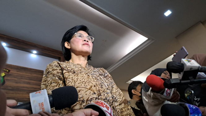 Intipseleb/Tiya Sukmawati