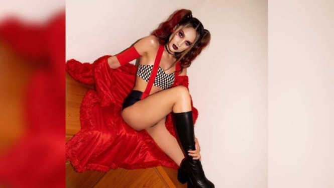 Instagram/@claurakiehl