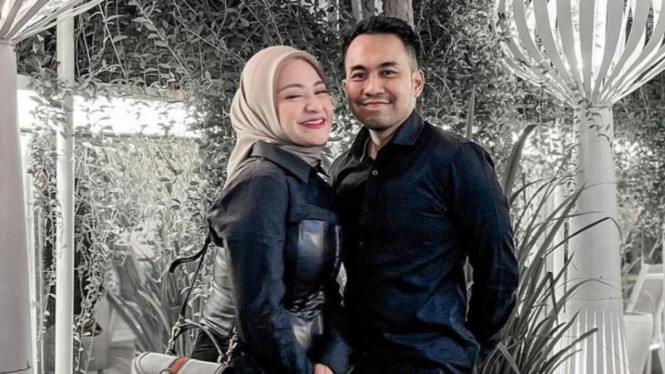 Instagram/nathalieholscher