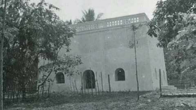 Instagram/ @jogjajamanold