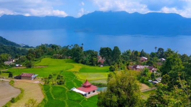 5 Daya Tarik Danau Maninjau, Pesona Keindahan Alam Sumatra Barat Yang ...