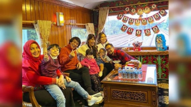 Instagram/@kaksetosahabatanak