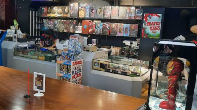 gmaps/nikholaus juvianky