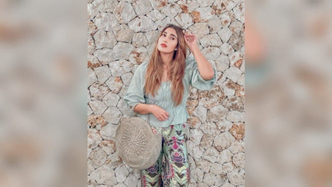 Instagram/tanianadiraa