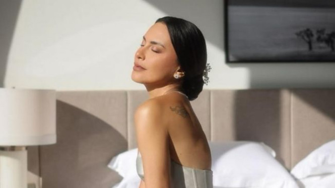 Instagram/sophia_latjuba88