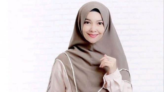 Instagram/@eksantiisreal