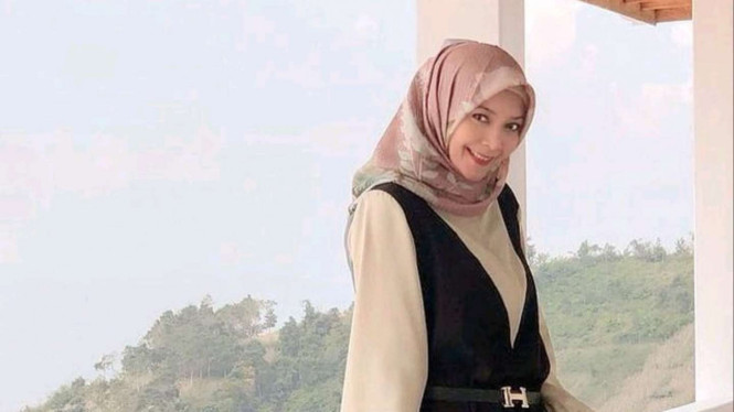 Instagram/@eksantiisreal