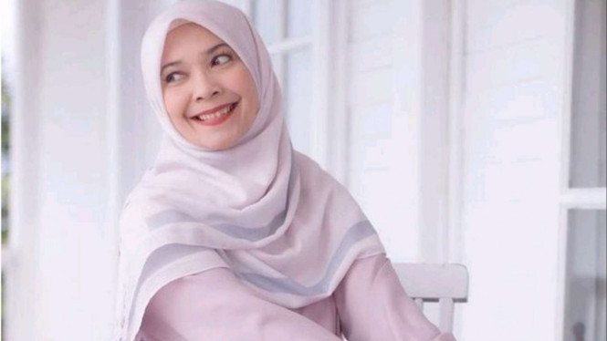 Instagram/@eksantiisreal