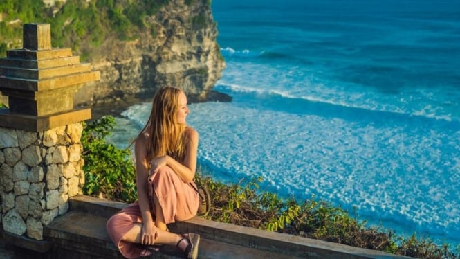 7 Daya Tarik Pura Uluwatu, Destinasi Hits Tempatnya Nonton Tari Kecak ...