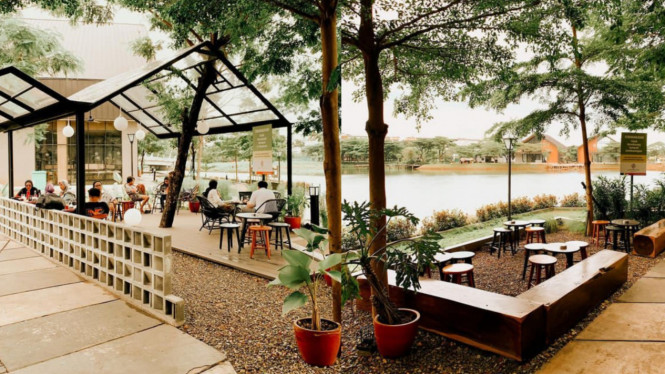 Instagram/@acaffeinman