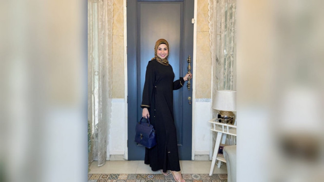 Instagram/deswinamaharani80