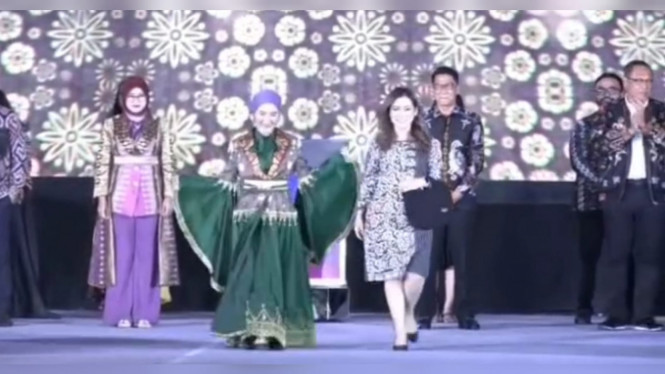 Instagram/nicke_widyawati