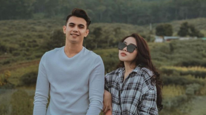 Instagram/@destiarawinataa