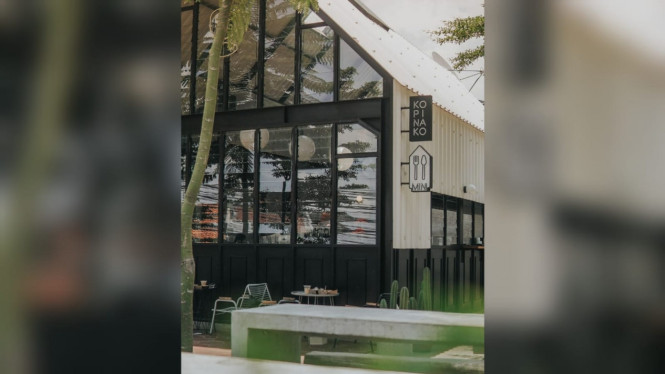 Instagram/kopinako.kalisari