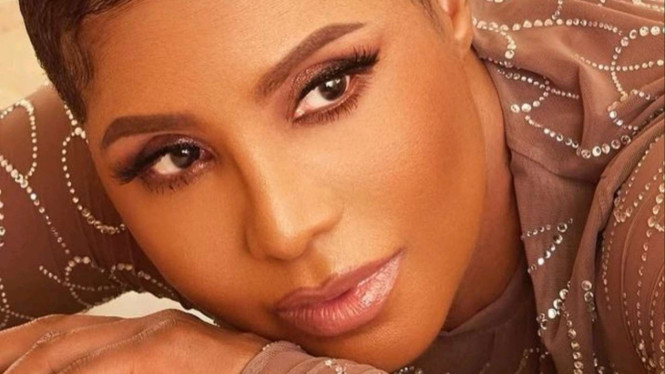 Instagram/@tonibraxton